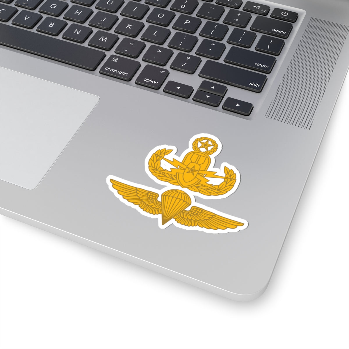 Gold EOD Master and Parachutist kiss-cut sticker, 3″ × 3″