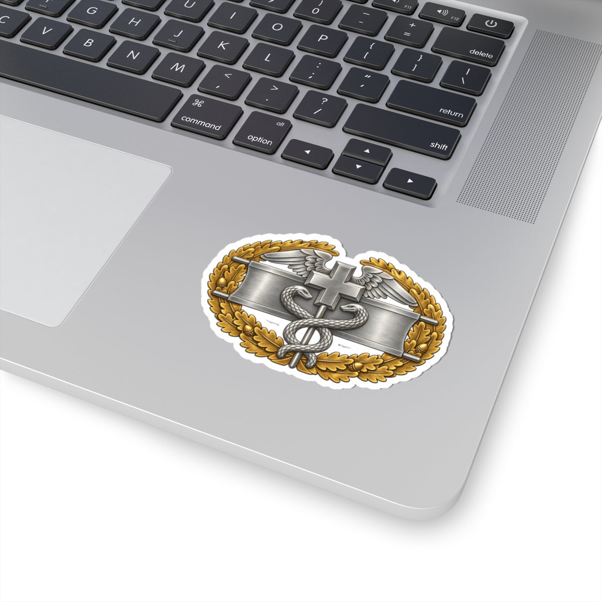Master Combat Medical Badge Sticker — Kiss-Cut