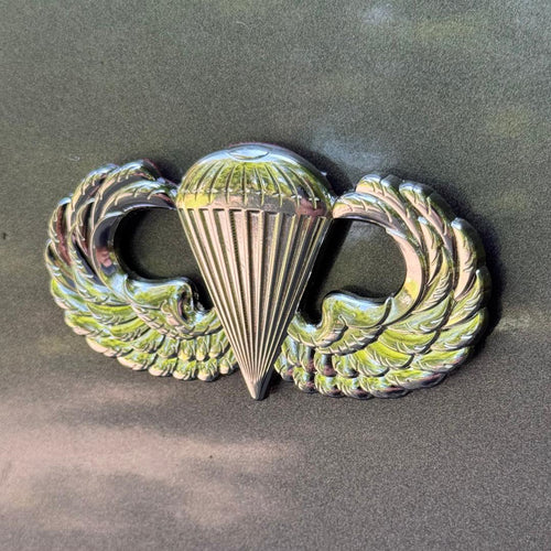 Airborne Basic 3 inch auto medallion